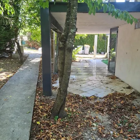 Miranda Apartmán *
