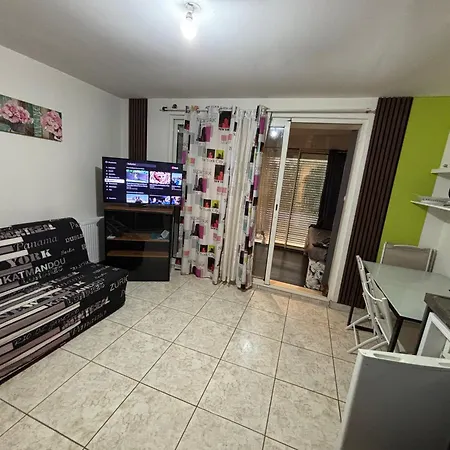 Miranda Apartmán *